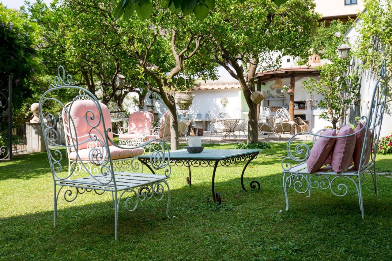 Palazzo Cacace Relais Hotel Meta Exterior photo